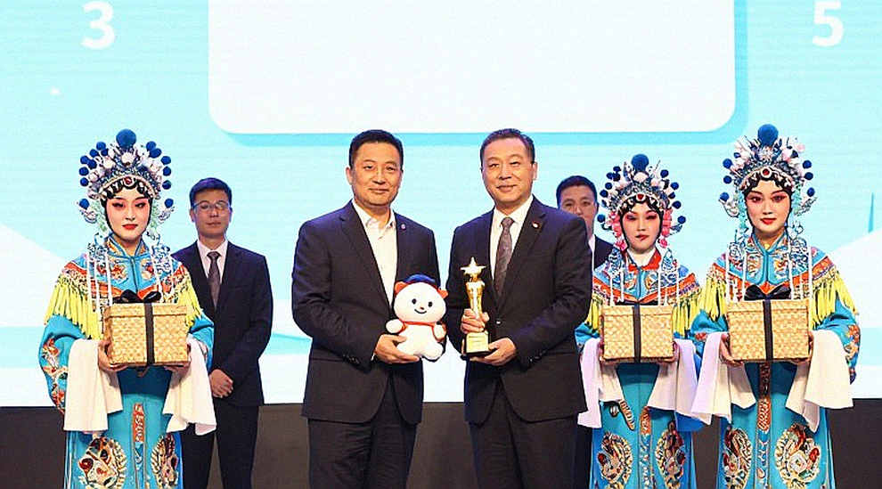 Chín trận 4-0 ở Samarkand: Khi bảng tỷ số che khuất cờ vua nữ